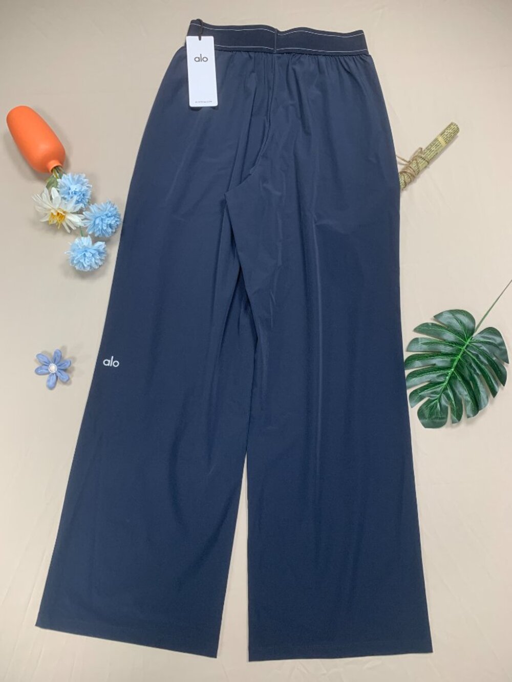 🌌ALO Yoga New Navy Relaxed Women's Suit Up Trouser✨Regular 30" Inseam - Picture 8 of 10